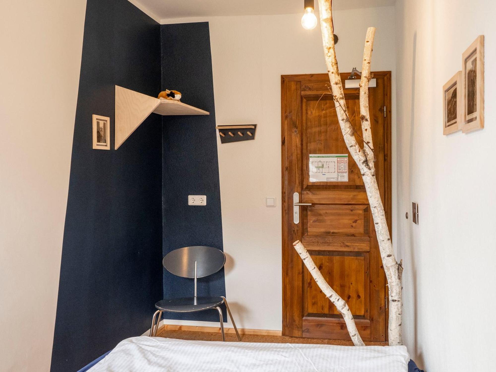Hinterland Hostel Rathen Værelse billede